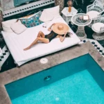 Luxury That Doesn’t Scream: Why the Elite Are Choosing Silence Over Status