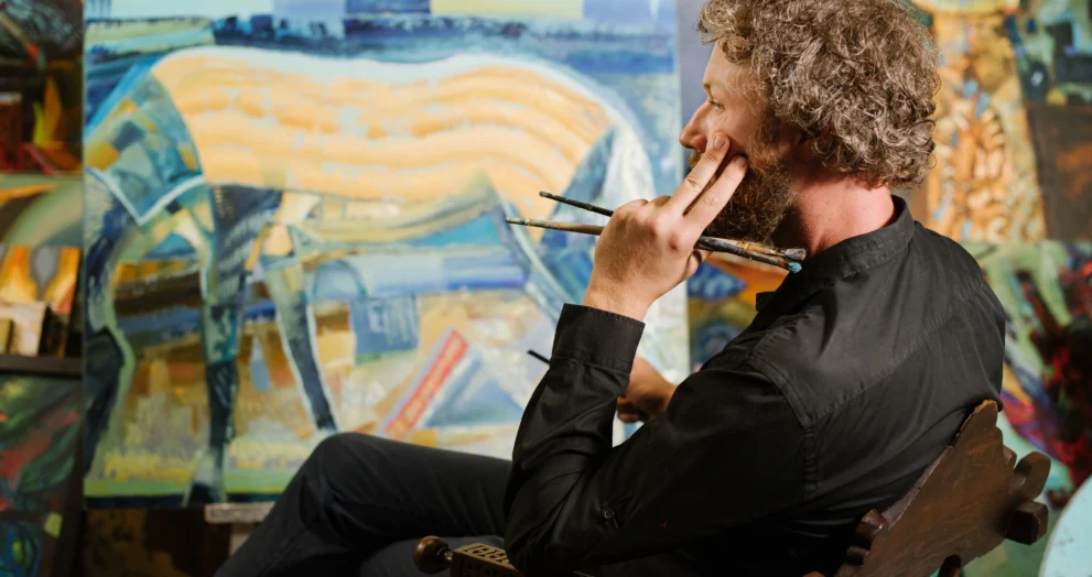 Private art dealer